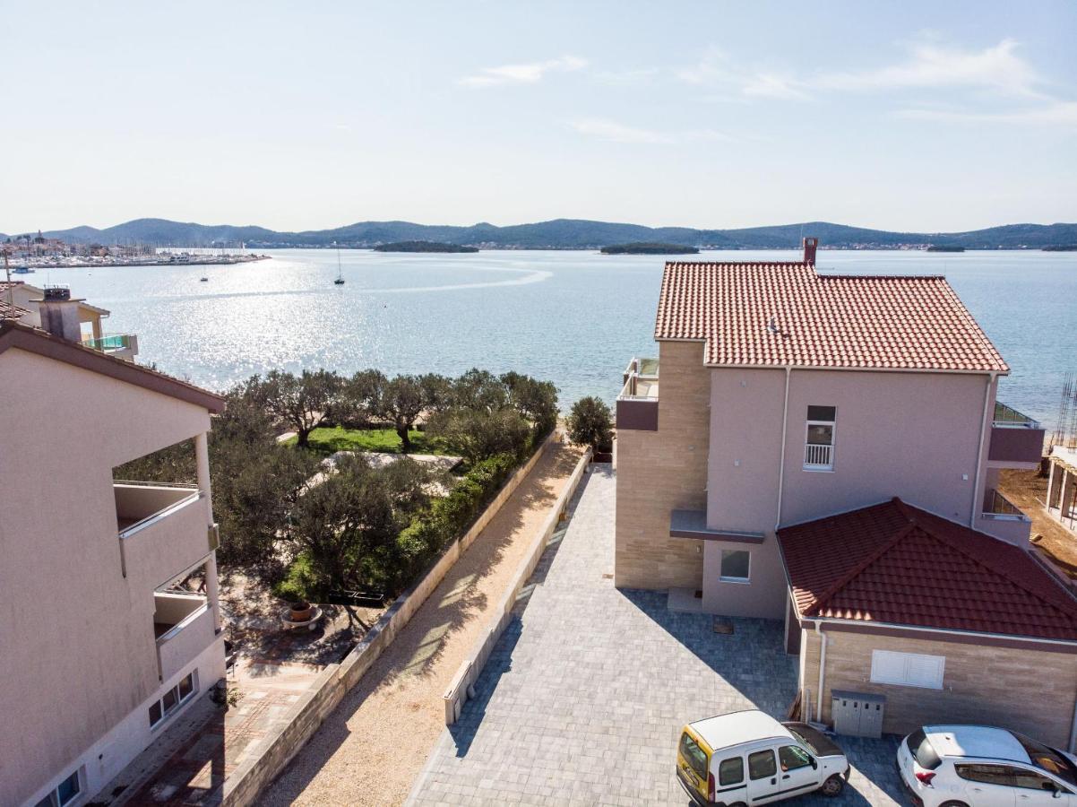 Apartments Villa Marija II Биоград на Мору Екстериор снимка